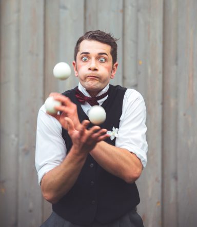 Comedy Jonglage Herr Kasimir