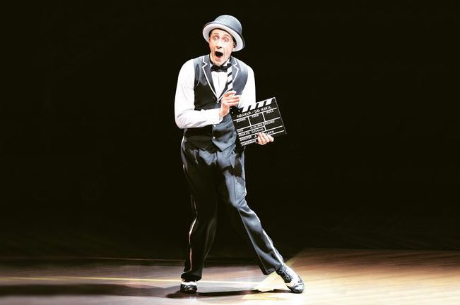 physical theater, Musical, Comedy