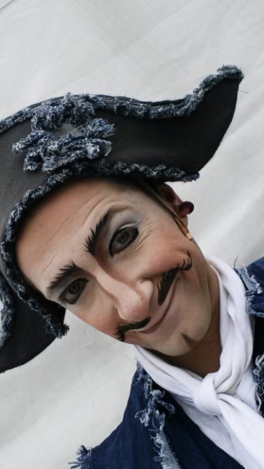 Aaron Dewitz Cirque du Soleil